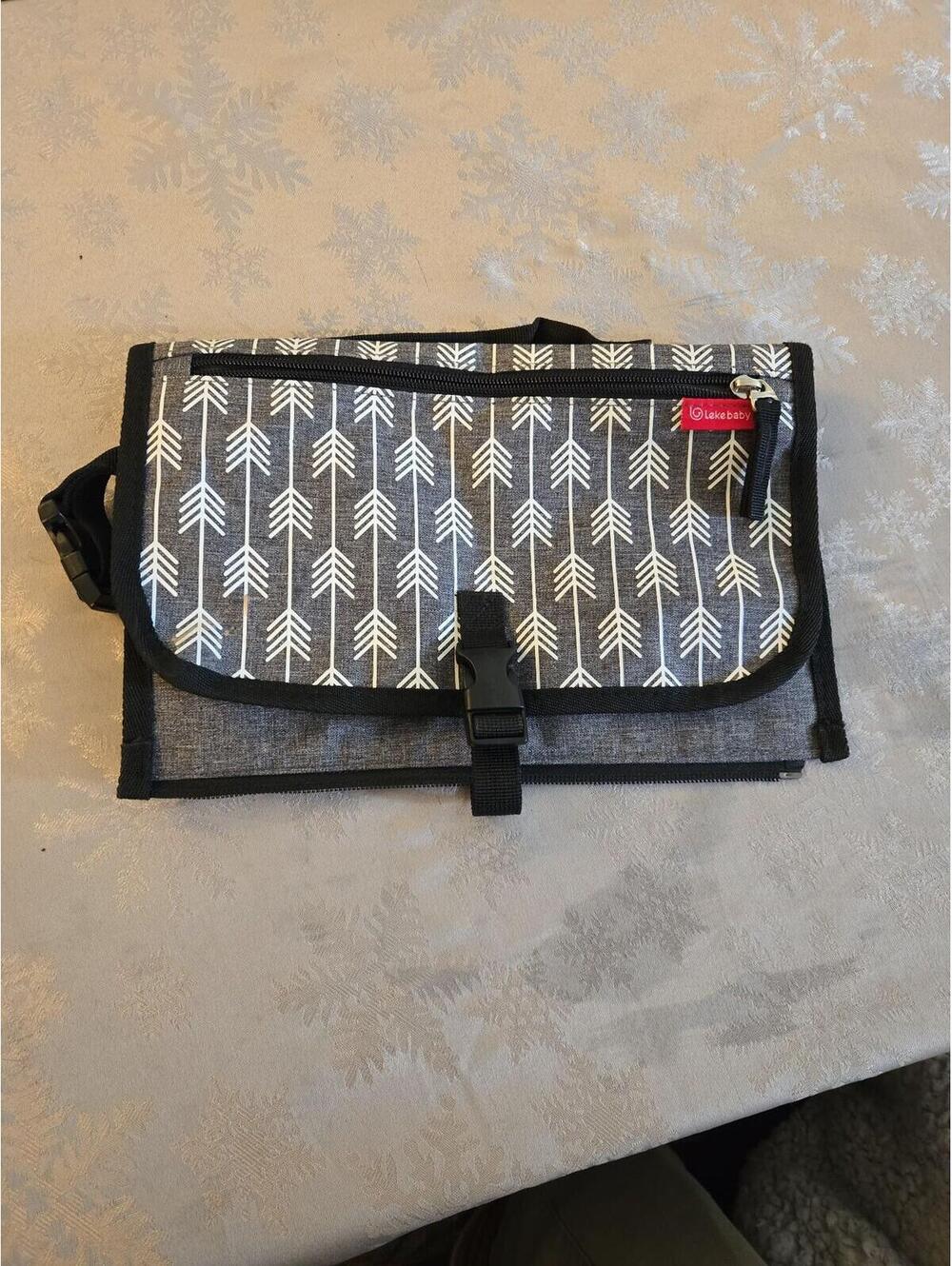 Lekebaby Portable Diaper Changing Pad Arrow Print